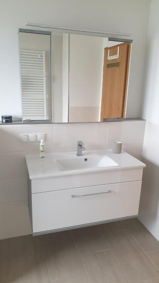 Boardingappartement Windeckblick, Ruhige, Zentrale Lage Mit Grossem Suedbalkon 불 외부 사진