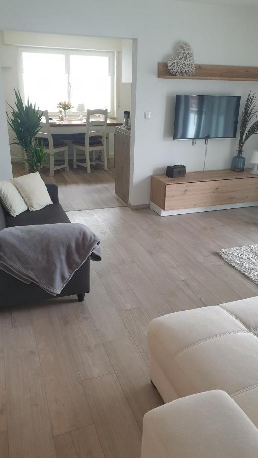 Boardingappartement Windeckblick, Ruhige, Zentrale Lage Mit Grossem Suedbalkon 불 외부 사진